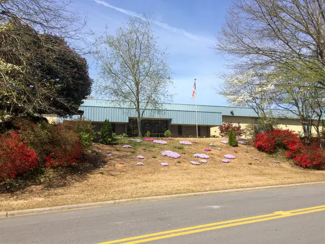 USSC is a North American dealer of FJD Dynamics Robots including the FJD PaintMaster Pro